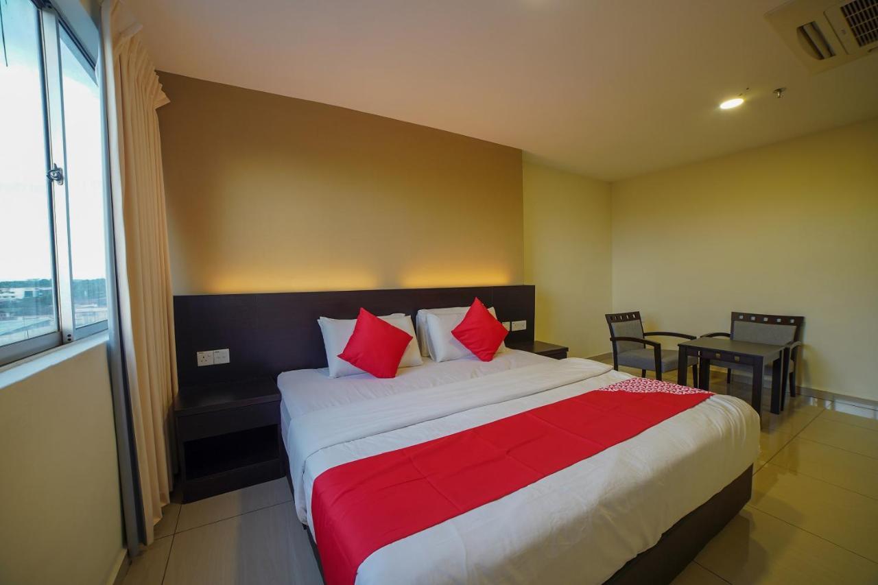 Oyo 89531 Villa Hotel Segamat Ngoại thất bức ảnh