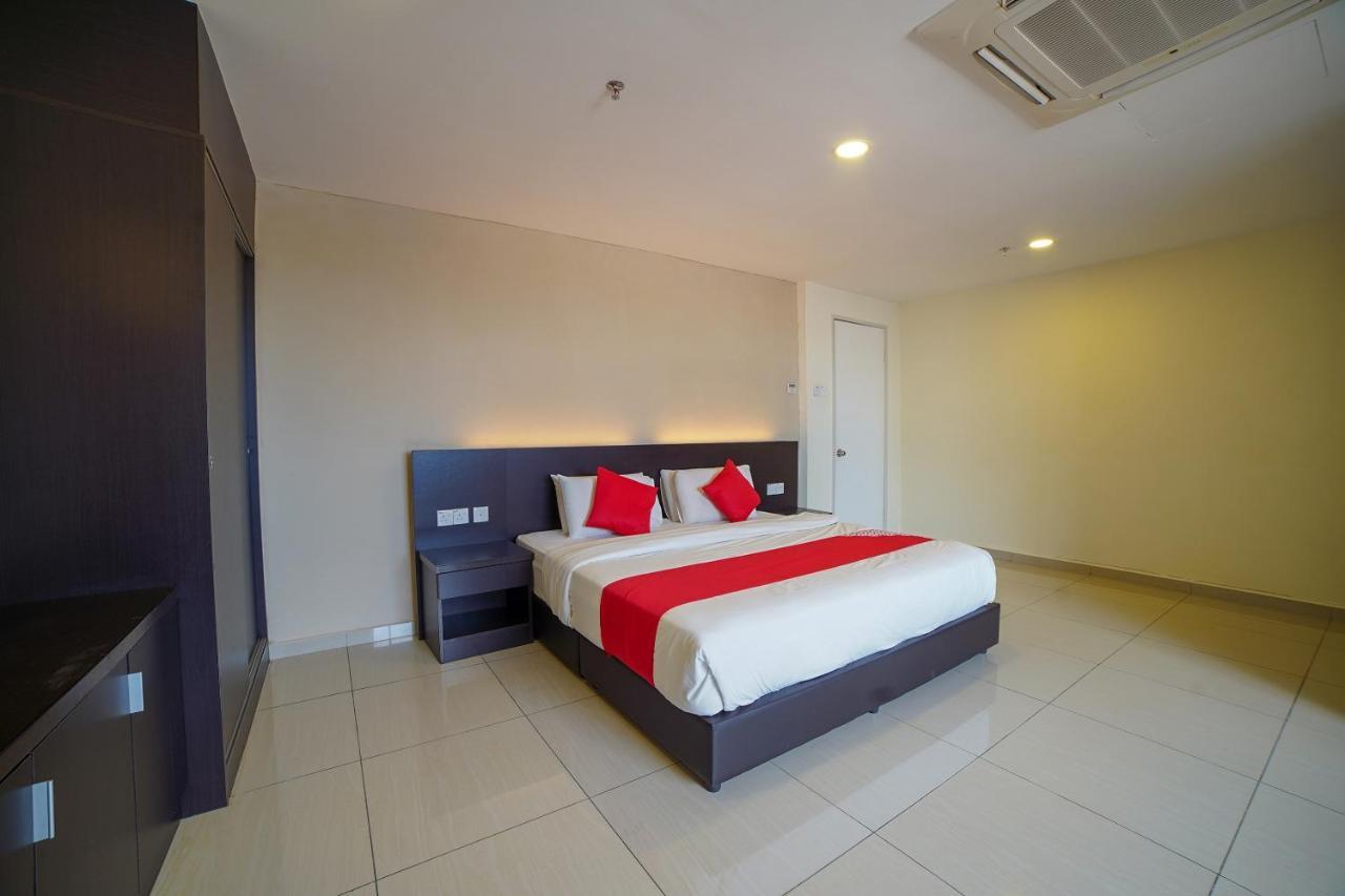 Oyo 89531 Villa Hotel Segamat Ngoại thất bức ảnh
