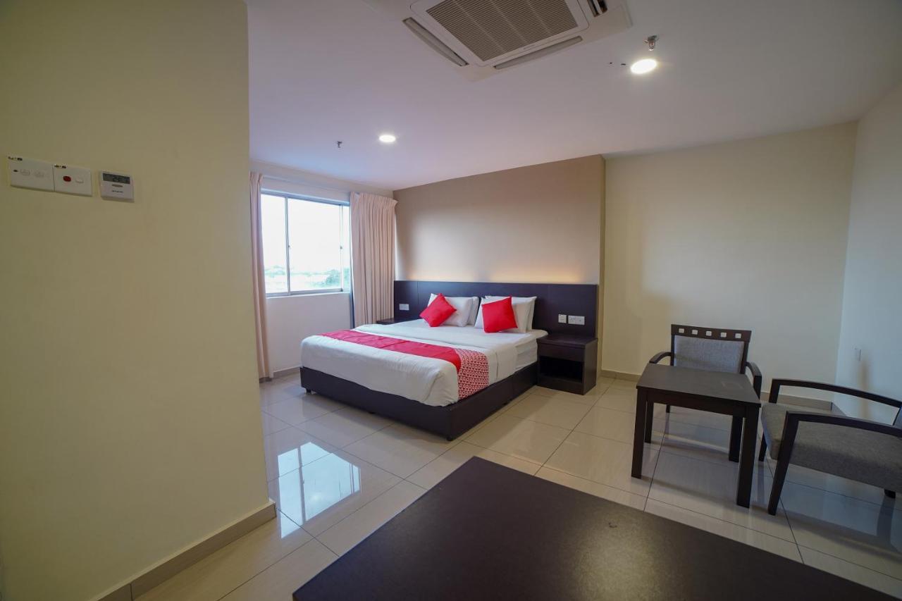 Oyo 89531 Villa Hotel Segamat Ngoại thất bức ảnh