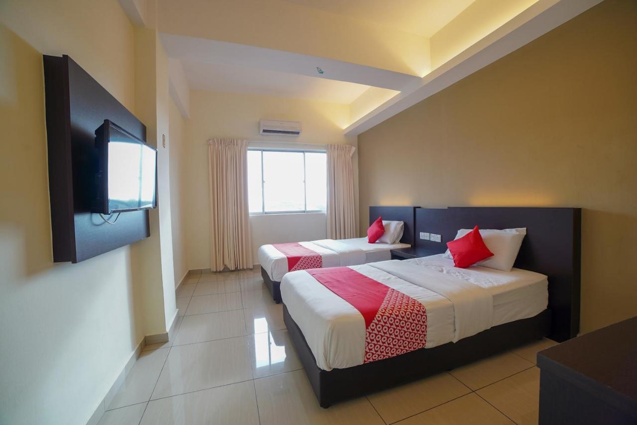 Oyo 89531 Villa Hotel Segamat Ngoại thất bức ảnh