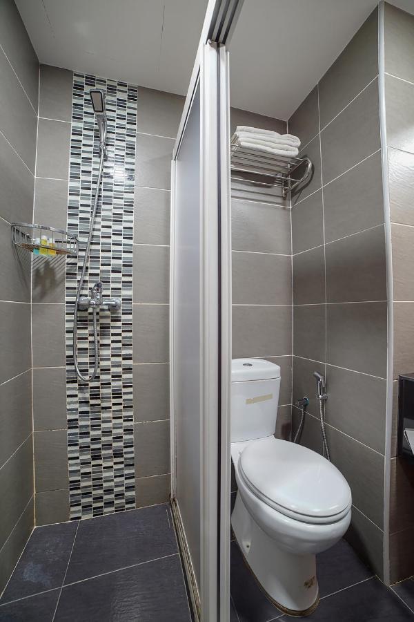 Oyo 89531 Villa Hotel Segamat Ngoại thất bức ảnh