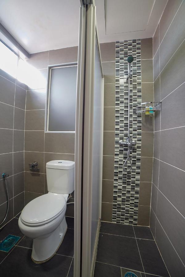 Oyo 89531 Villa Hotel Segamat Ngoại thất bức ảnh